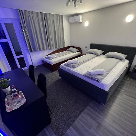 Vila Delia Hotel Oradea Exterior foto