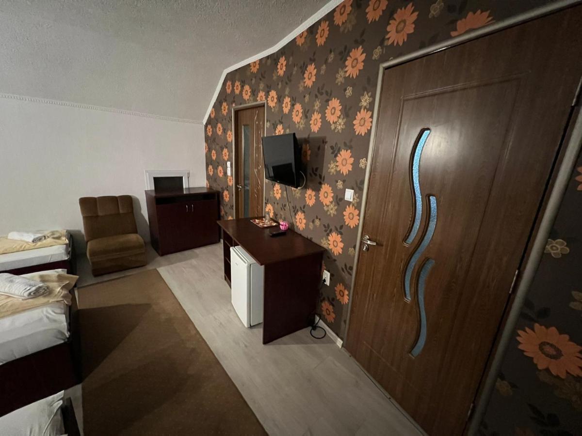Vila Delia Hotel Oradea Exterior foto