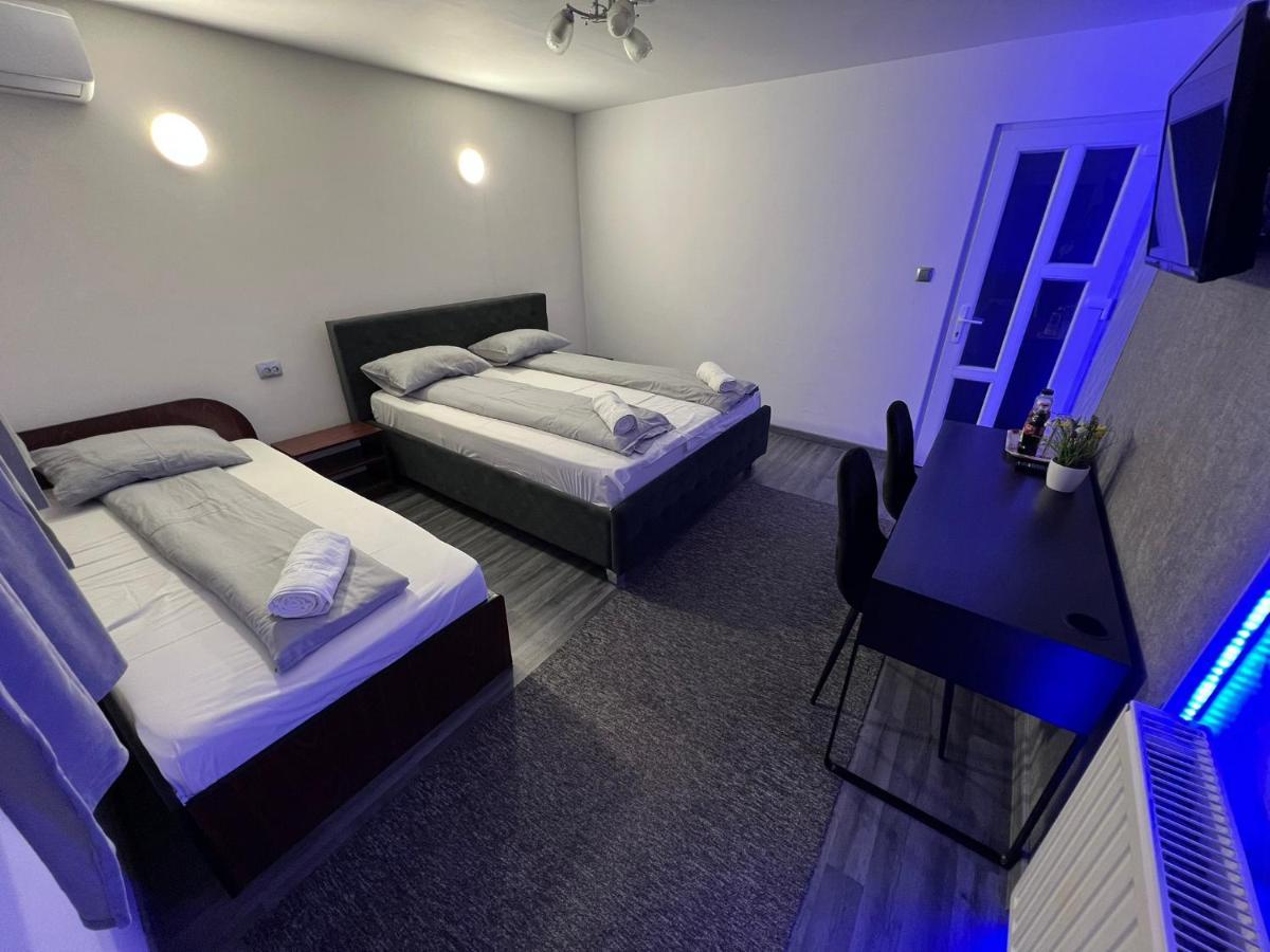 Vila Delia Hotel Oradea Exterior foto